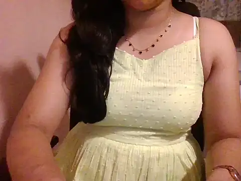 Pinky 4 online show from October 7, 6:45 pm