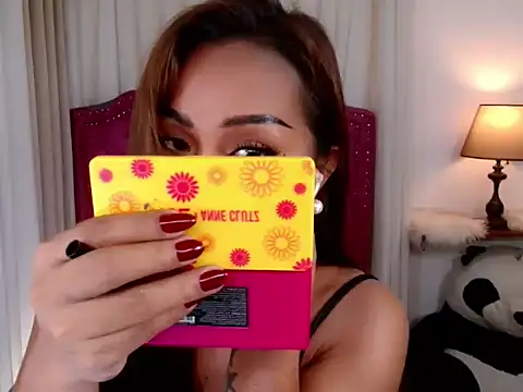 Snapshot of DreamLADYBOY chatting on September 27, 8:38 pm DreamLADYBOY online show from September 27, 8:38 pm