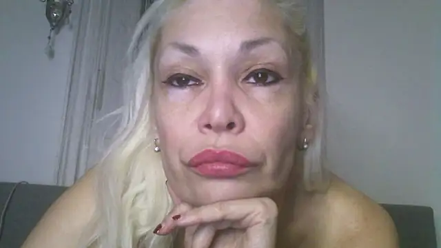 EvaaMina online show from March 5, 4:58 pm