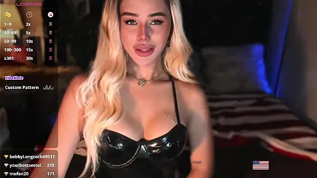 ZyraGoddes online show from October 3, 10:15 pm