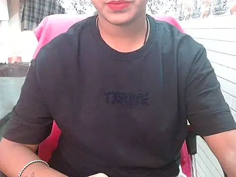 Snapshot of LovingPihu chatting on October 9, 5:44 am LovingPihu online show from October 9, 5:44 am