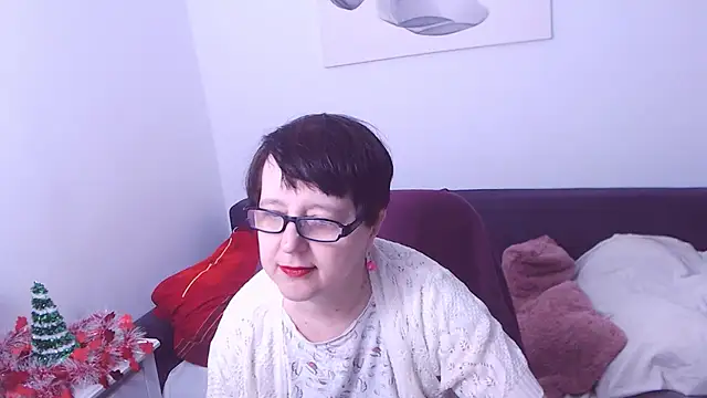 ChristaRose online show from December 5, 9:16 pm