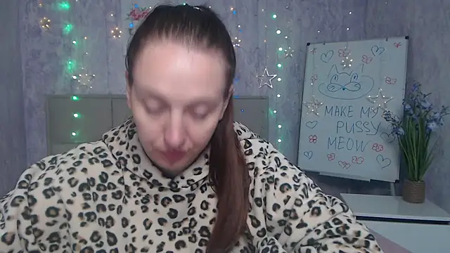 Snapshot of KaleyReed chatting on September 26, 10:35 am KaleyReed online show from September 26, 10:35 am