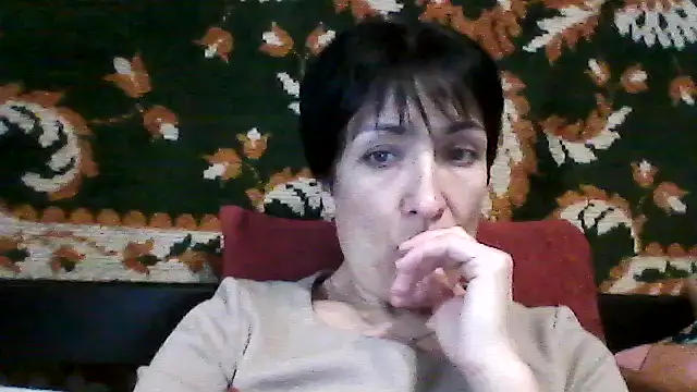 Snapshot of SunnyAmorre chatting on October 6, 7:47 am SunnyAmorre online show from October 6, 7:47 am