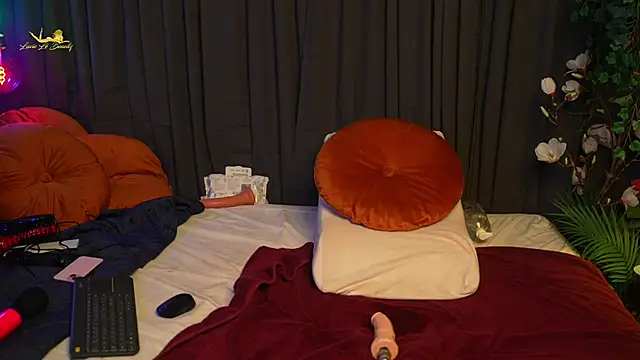 lacie le beauty online show from December 4, 6:19 pm