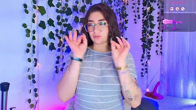 Samii Evans online show from November 29, 7:34 am