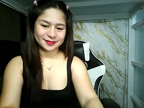 Mia 2022 online show from October 22, 4:23 pm