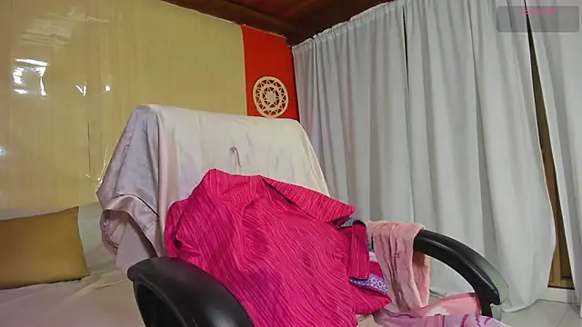 BarbieKano online show from March 22, 11:55 pm