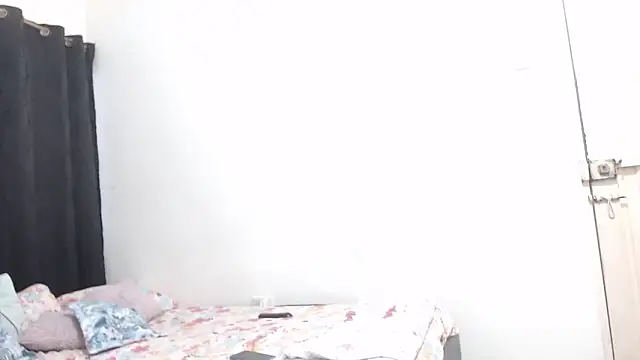 hot and naughty latin online show from December 18, 11:15 am