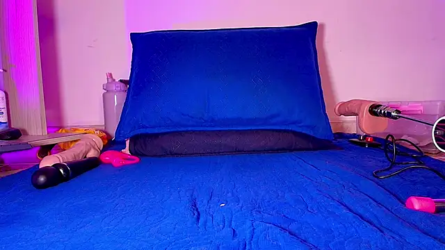  ebony-queen  online show from October 18, 12:41 pm