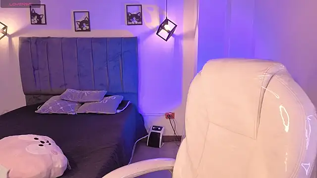 Catalinaa martinez online show from October 30, 3:31 am