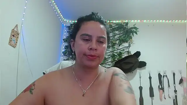 elektra 32 online show from May 29, 6:11 am