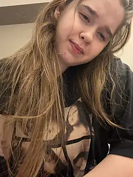 HornyGirlH online show from March 31, 11:16 pm