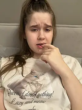 HornyGirlH online show from April 5, 12:31 am