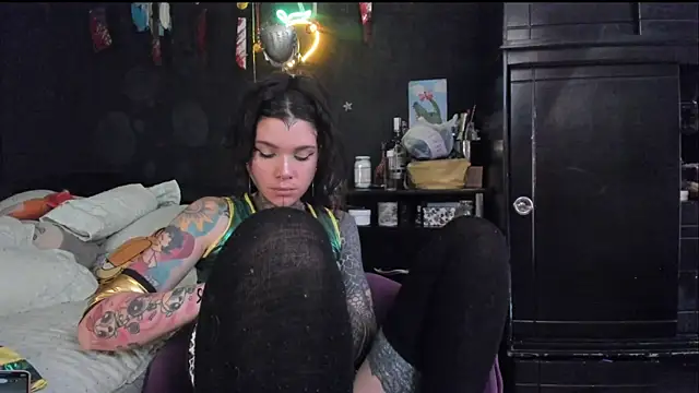 Lilmarieee online show from October 3, 4:12 pm