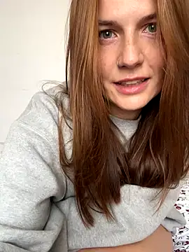 Snapshot of BritneyHall chatting on October 15, 9:56 am BritneyHall online show from October 15, 9:56 am