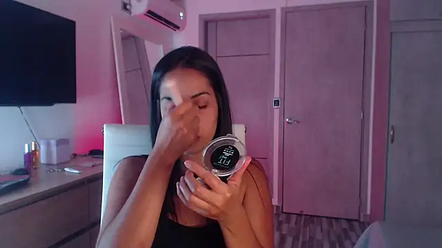 Brown skin11 online show from November 13, 10:09 pm