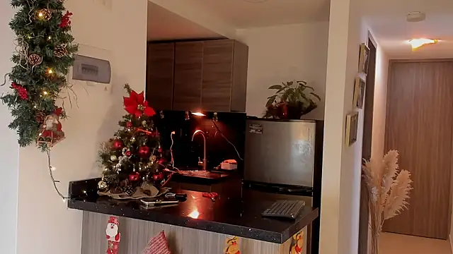 mariam hill online show from November 28, 8:01 pm