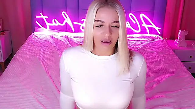 AllwaysHotJ online show from November 5, 2:28 am