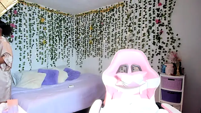 violeta milleer online show from September 11, 4:07 pm