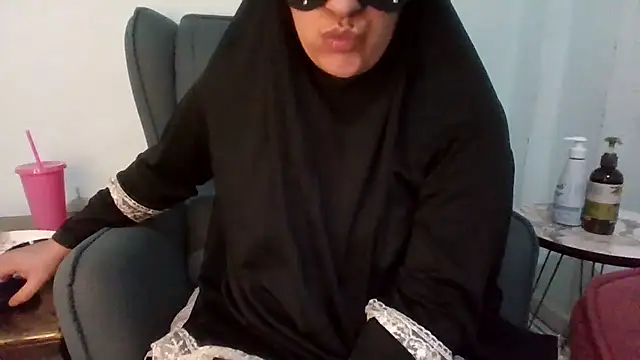 insatiableeee online show from September 23, 9:02 pm