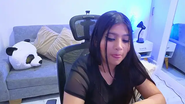 annylouis online show from October 7, 9:52 pm