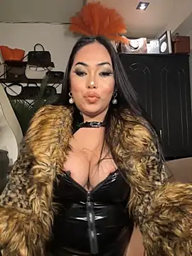 BigDominaMia online show from November 16, 6:08 pm