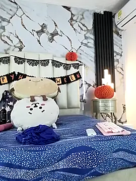 mollieblue69 online show from October 29, 1:15 pm