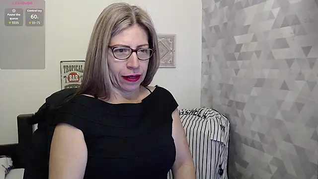 Chayla Ruiz online show from September 18, 9:19 am