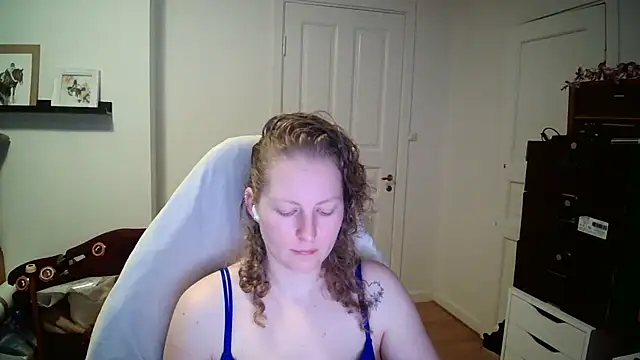 Girlnina-1995 online show from February 11, 9:55 am