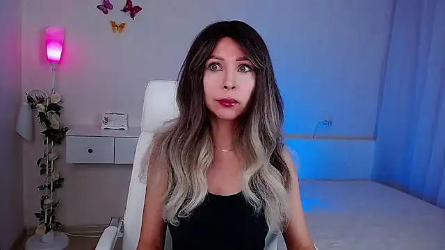 wendifoste online show from November 28, 6:55 pm