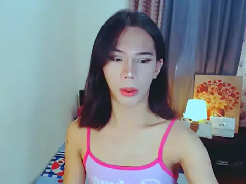 Snapshot of ELLIZABETHFORCUMXX chatting on October 11, 12:37 am ELLIZABETHFORCUMXX online show from October 11, 12:37 am