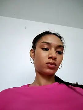 Sarakux online show from October 12, 9:17 pm