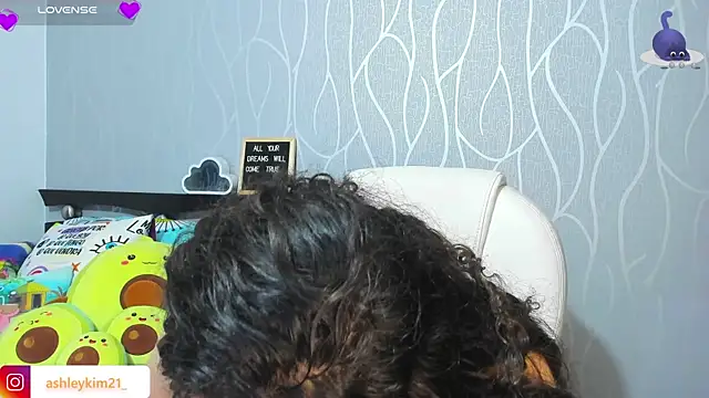 AshleyKim  online show from October 25, 11:55 pm