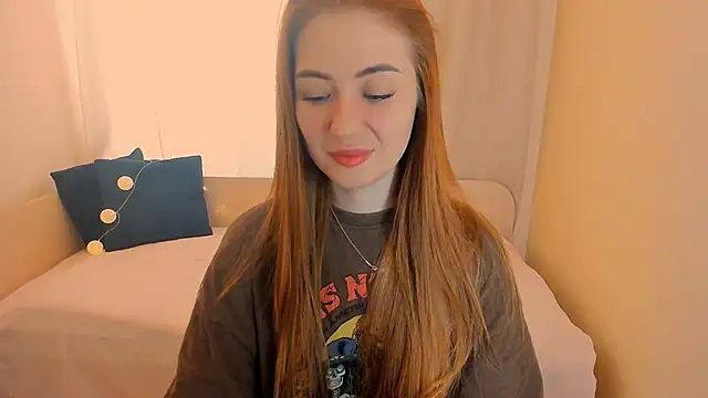 Adelyna Bird online show from December 22, 8:06 am