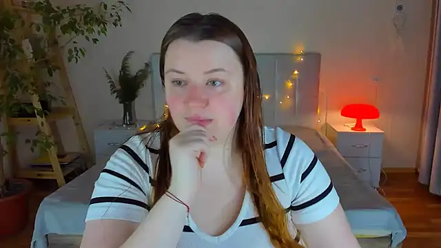 PolinaSalvatore online show from November 14, 4:18 pm