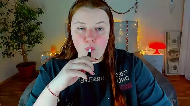 PolinaSalvatore online show from February 4, 7:50 pm