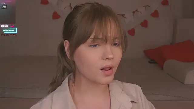 missbeatriss online show from February 4, 2:20 pm