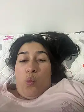 andreaisis2 online show from June 16, 3:07 am