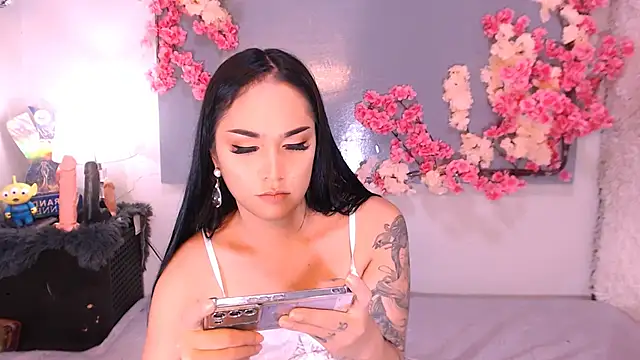 Snapshot of Oriental_Tiara chatting on October 8, 12:31 pm Oriental Tiara online show from October 8, 12:31 pm