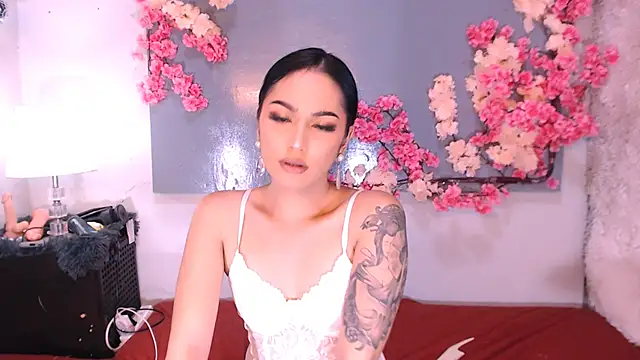 Snapshot of Oriental_Tiara chatting on September 11, 4:07 pm Oriental Tiara online show from September 11, 4:07 pm