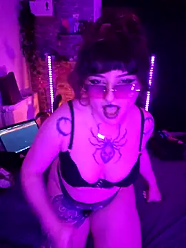 Moxxxie online show from November 11, 7:22 pm