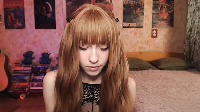 Friendly Ellie online show from October 27, 11:21 pm