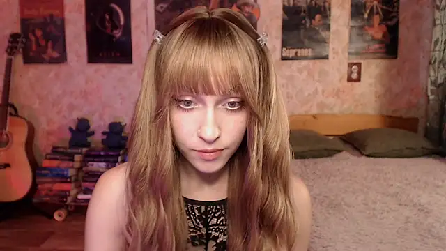 Friendly Ellie online show from July 17, 11:25 am