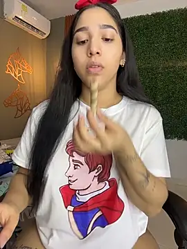 Amandanauty online show from December 22, 8:17 am