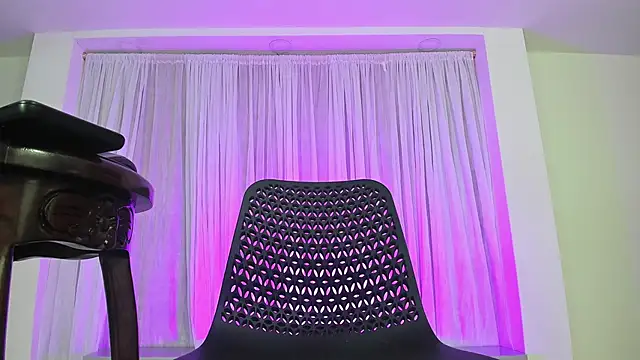 jaddyk  online show from November 3, 9:52 pm