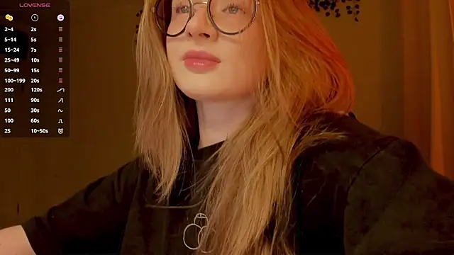 mollytuck online show from April 11, 3:48 pm