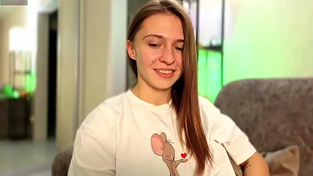 LovelyKatea online show from October 20, 1:47 pm