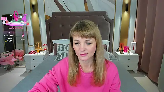 annasimonsj online show from April 8, 1:08 am