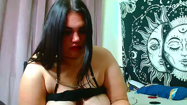 Snapshot of Thichslutxx chatting on September 20, 9:46 pm Thichslutxx online show from September 20, 9:46 pm